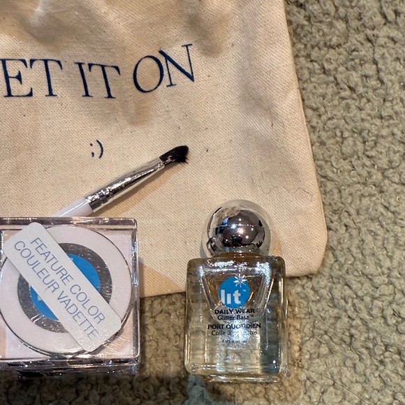 Lit cosmetic - glitter (2) and glue - Picture 2 of 3